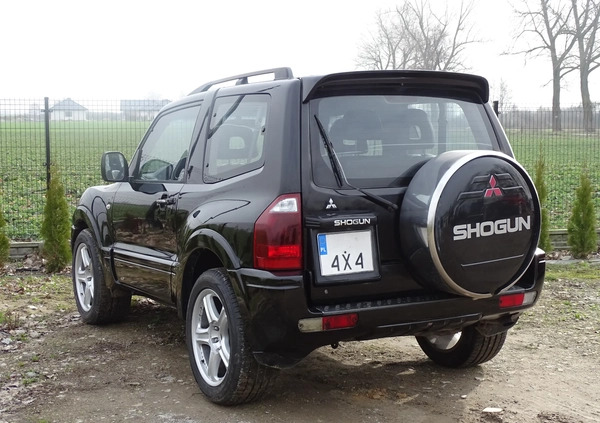 Mitsubishi Pajero cena 23800 przebieg: 269000, rok produkcji 2005 z Kartuzy małe 232